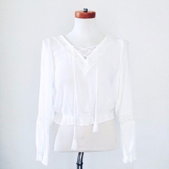 DIVIDED White Bohemian Style Top - Picture 1 of 2